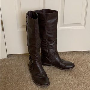 Brown riding boots 🤎 knee high 🤎 buckle & zipper